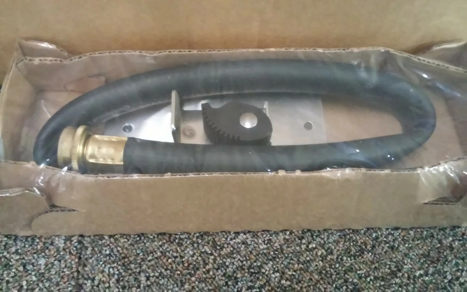 Fiat 832AA000 Hose Hanger Kit Wall Mount Janitor Sink New