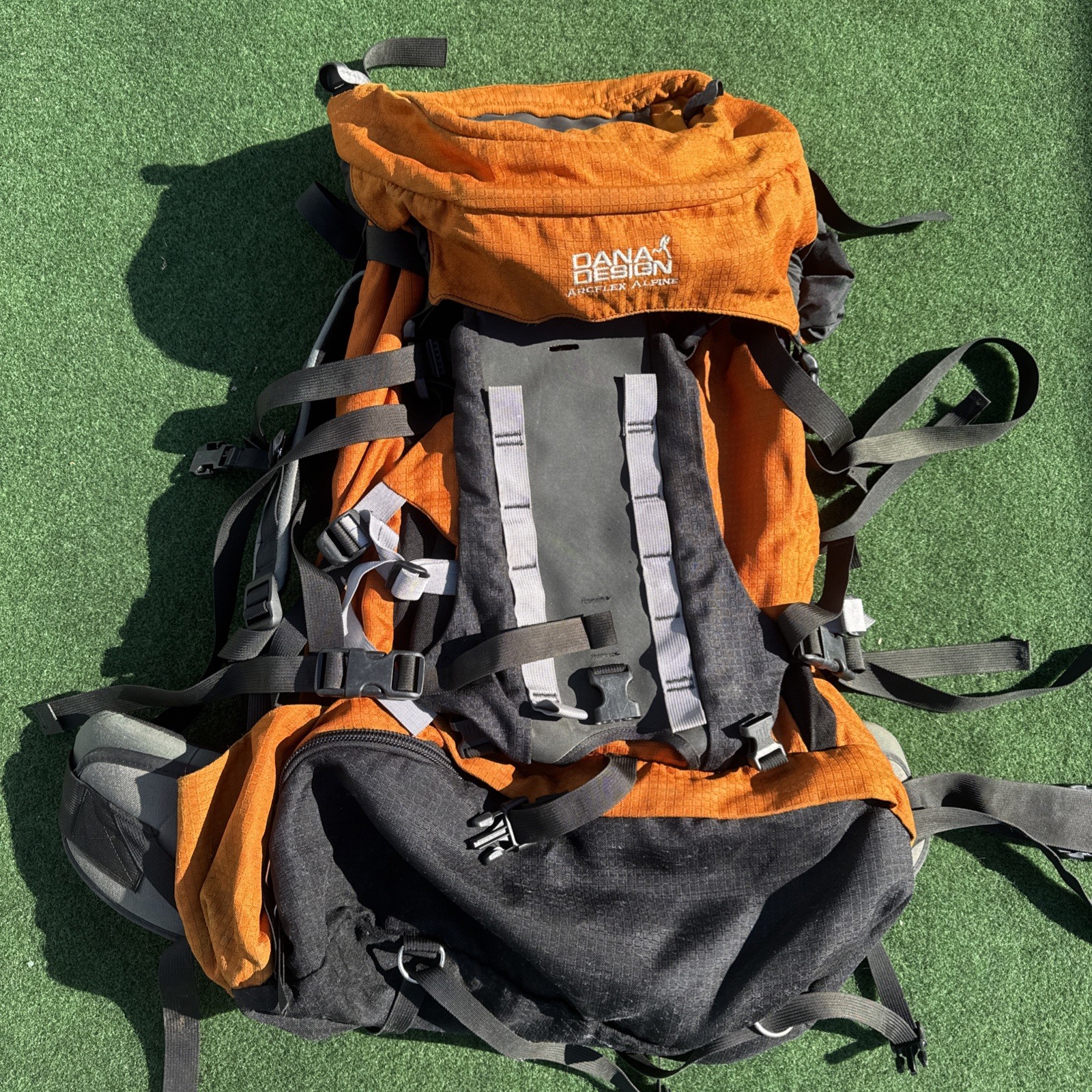 Dana Design Bozeman ArcFlex Alpine Backpack Small Orange Nice Hiking Mountaineer