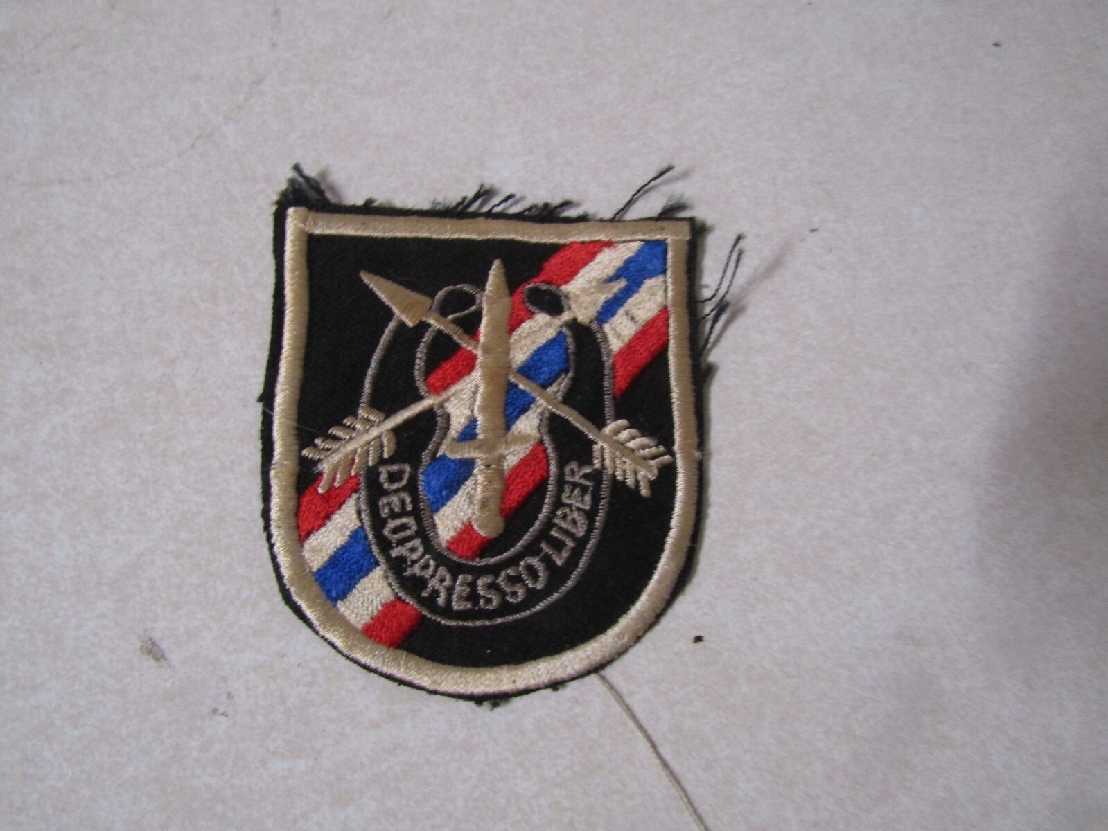 MILITARY PATCH OLDER SPECIAL FORCES FLASH LARGER 3 INCHES