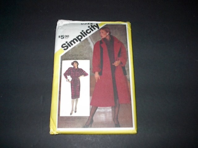 Simplicity Pattern 6572 Misses' Loose-Fitting Unlined Coat & Dress w/Tie Belt 14