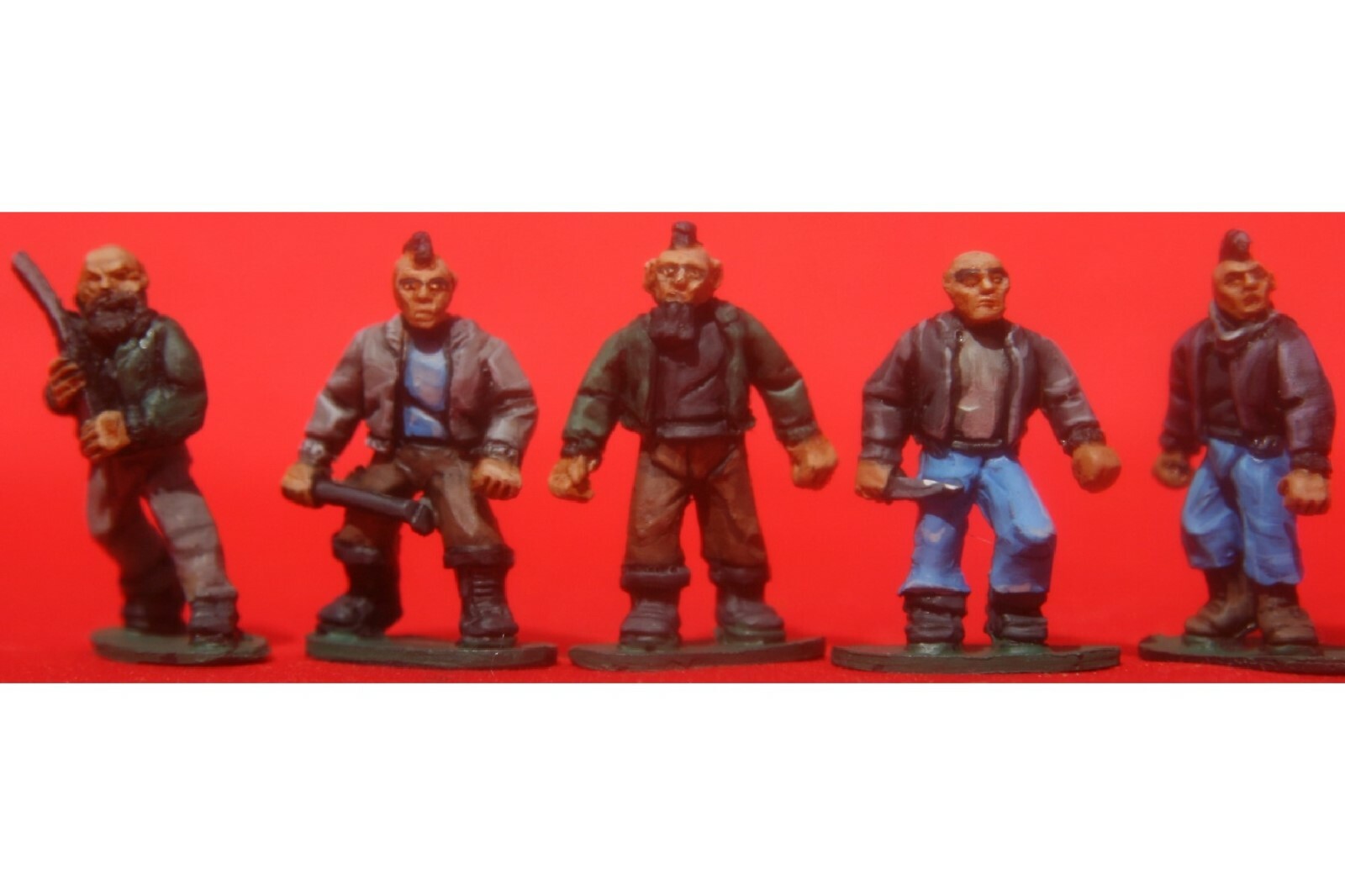 28mm PULP 05A Civilians/Survivors (5 Figures)