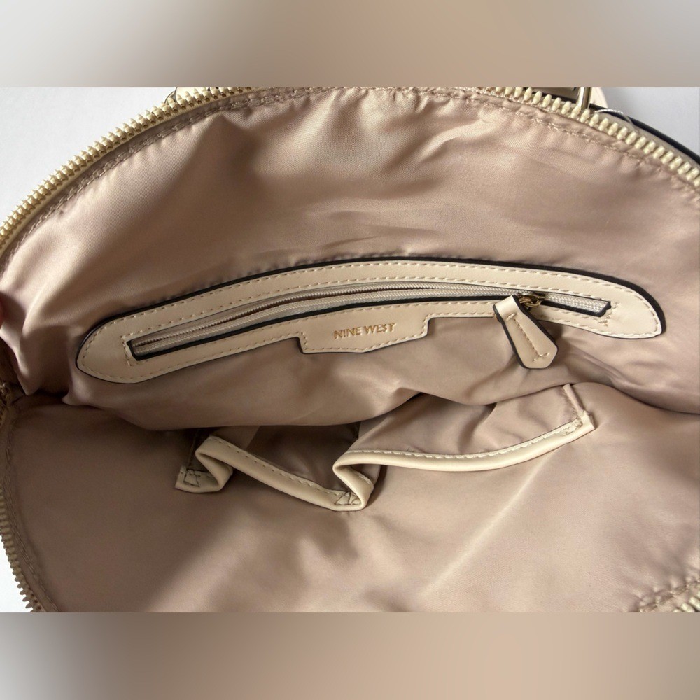 Nine West Ivory Bow Satchel Fair condition