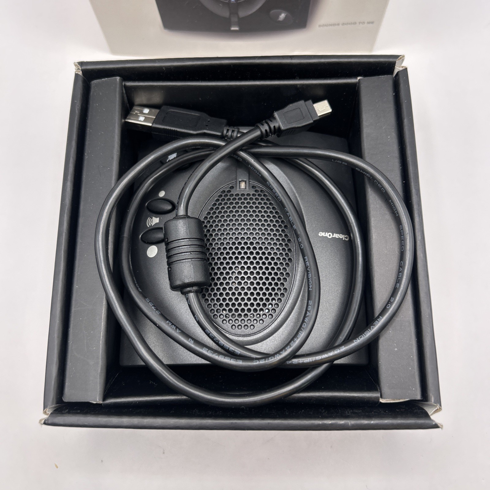 ClearOne Chat 50 USB Personal Speakerphone 910-159-001 Open box