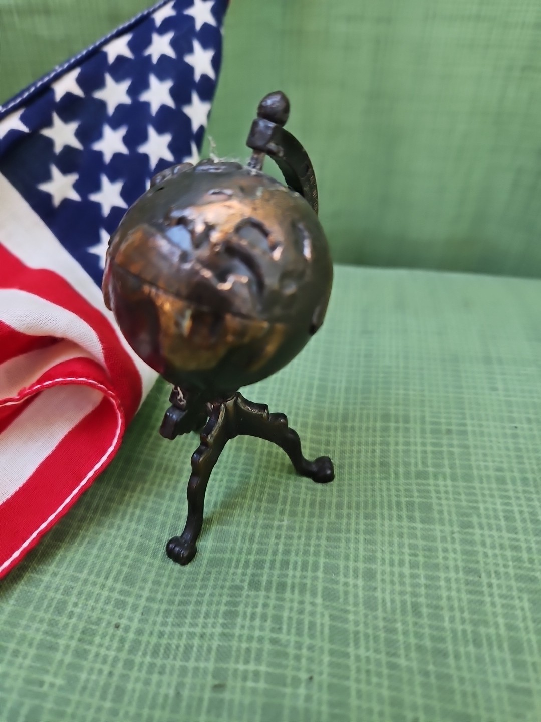 Vintage Durham Industries Die Cast Metal Miniature Globe Spins Dollhouse 3.5"