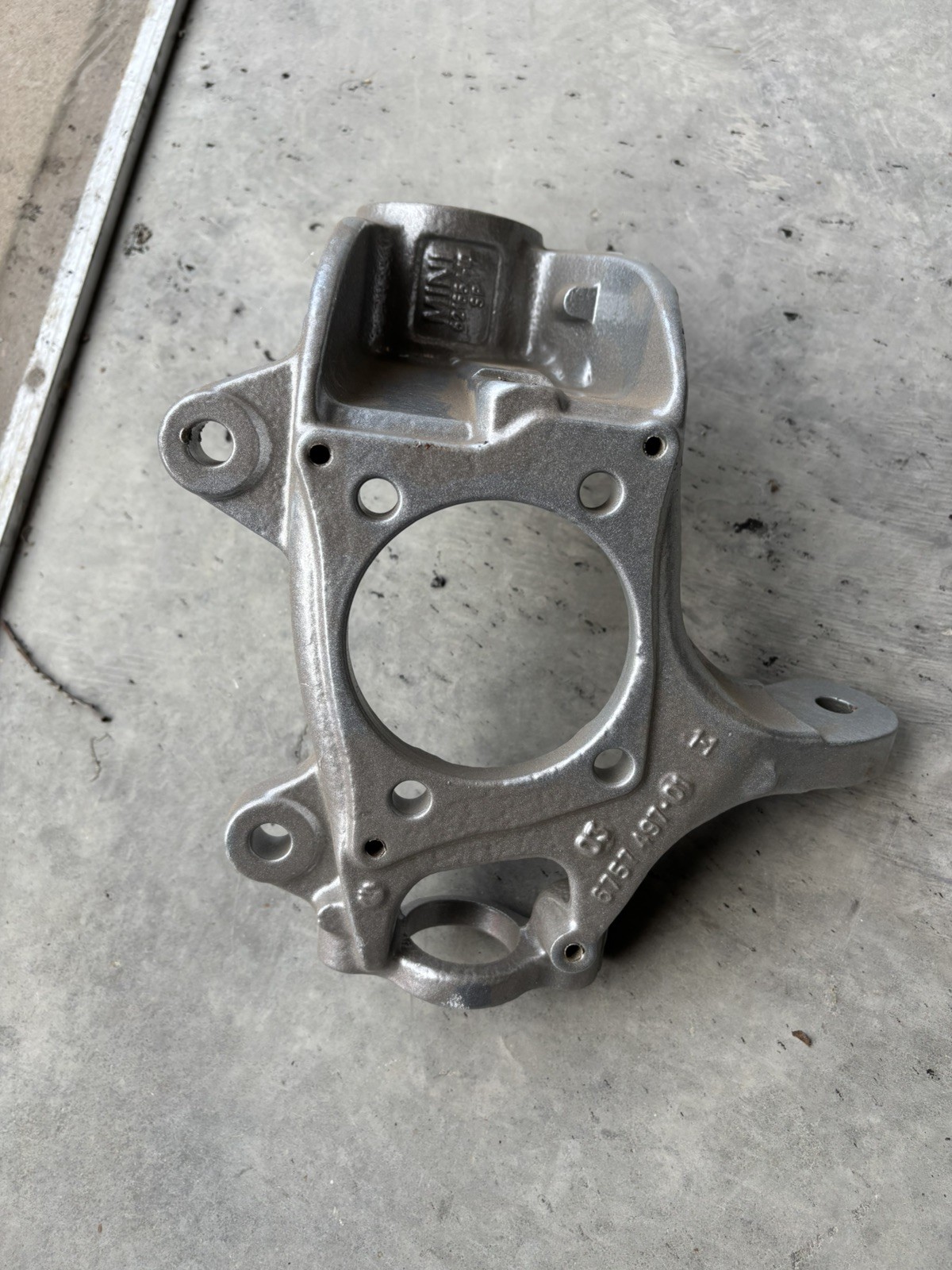 Mini Cooper R50 R52 R53 Front Carrier Hub Axle n/s passenger powdercoated