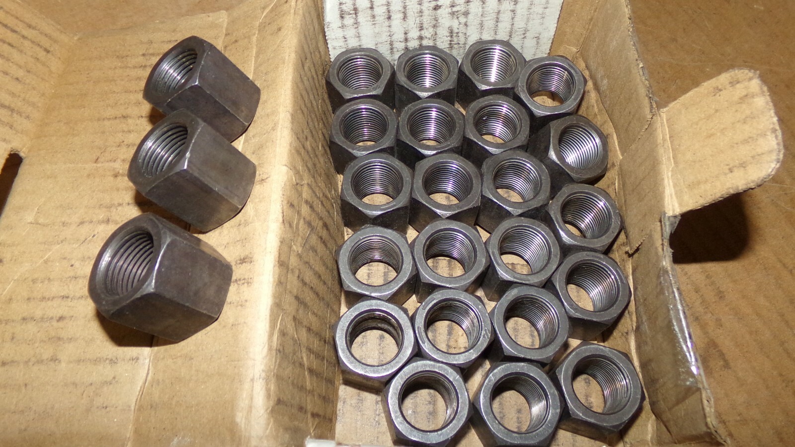 (25) Meritor R303001 HI - NUT 1-1/16"  New  *25 Nuts  TDAR303001 **Fast Shipping