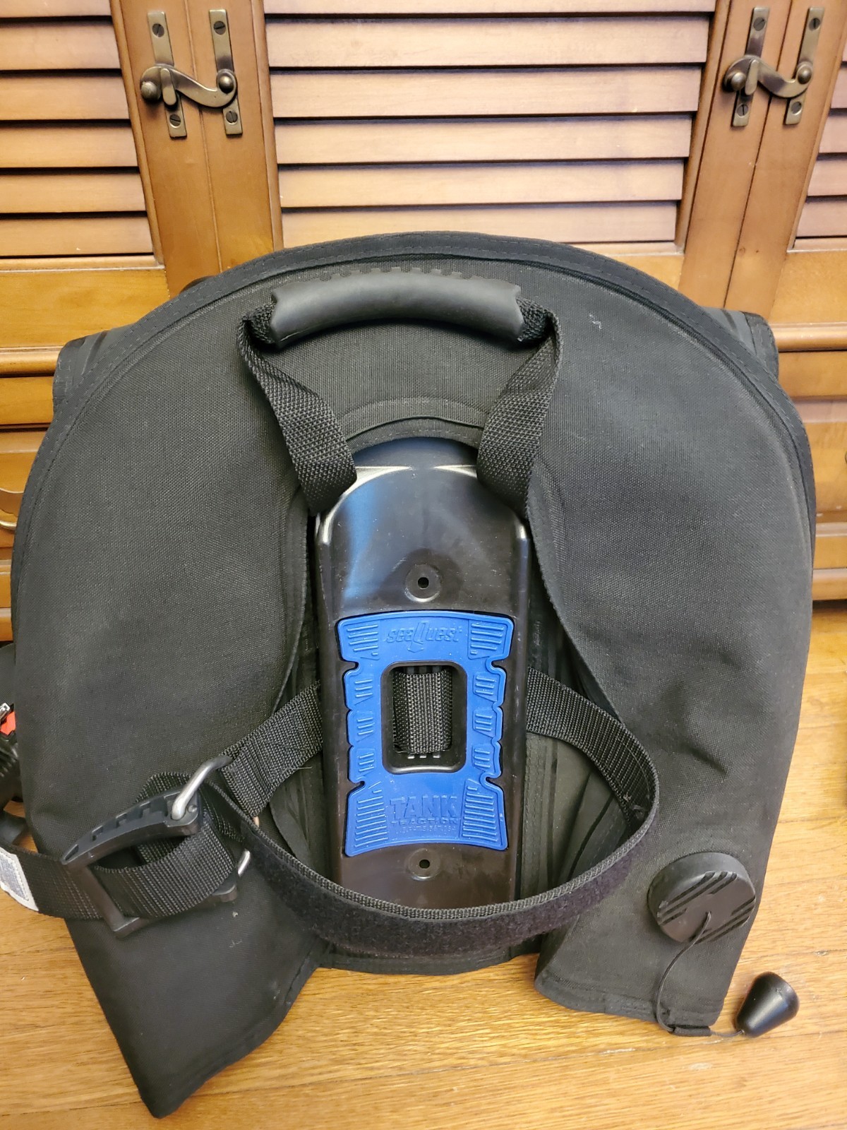SeaQuest Libra BCD Buoyancy Control Device Size Small Scuba Diving Vest