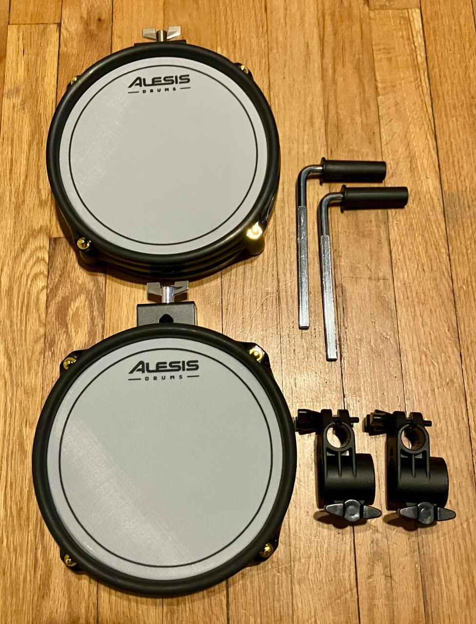 2x Alesis 8” Mesh Toms w/1.5" Clamps  & 2 Cables Drum Pads NEW (2 Zone) Surge SE