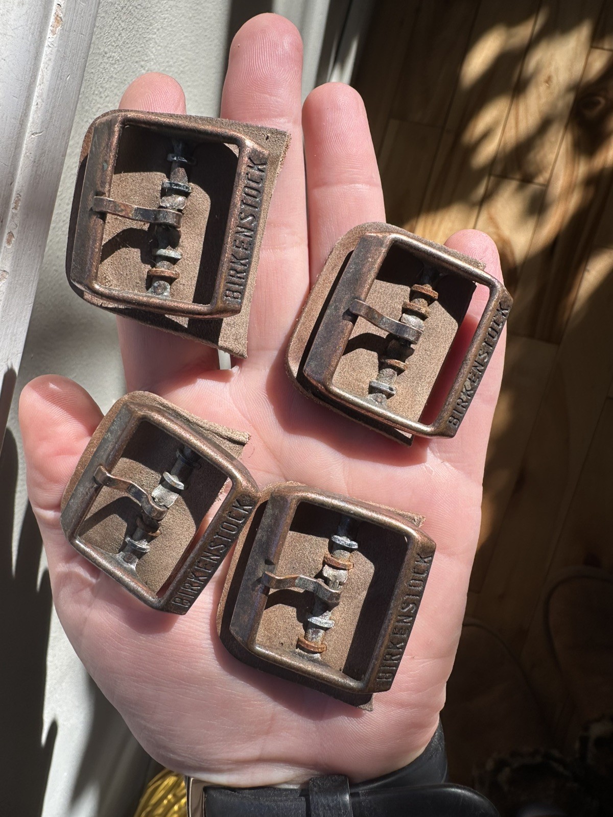 LOT OF 4 AUTHENTIC BIRKENSTOCK gold/tarnish METAL BUCKLES REPLACEMENT 2.5 cm- 1"
