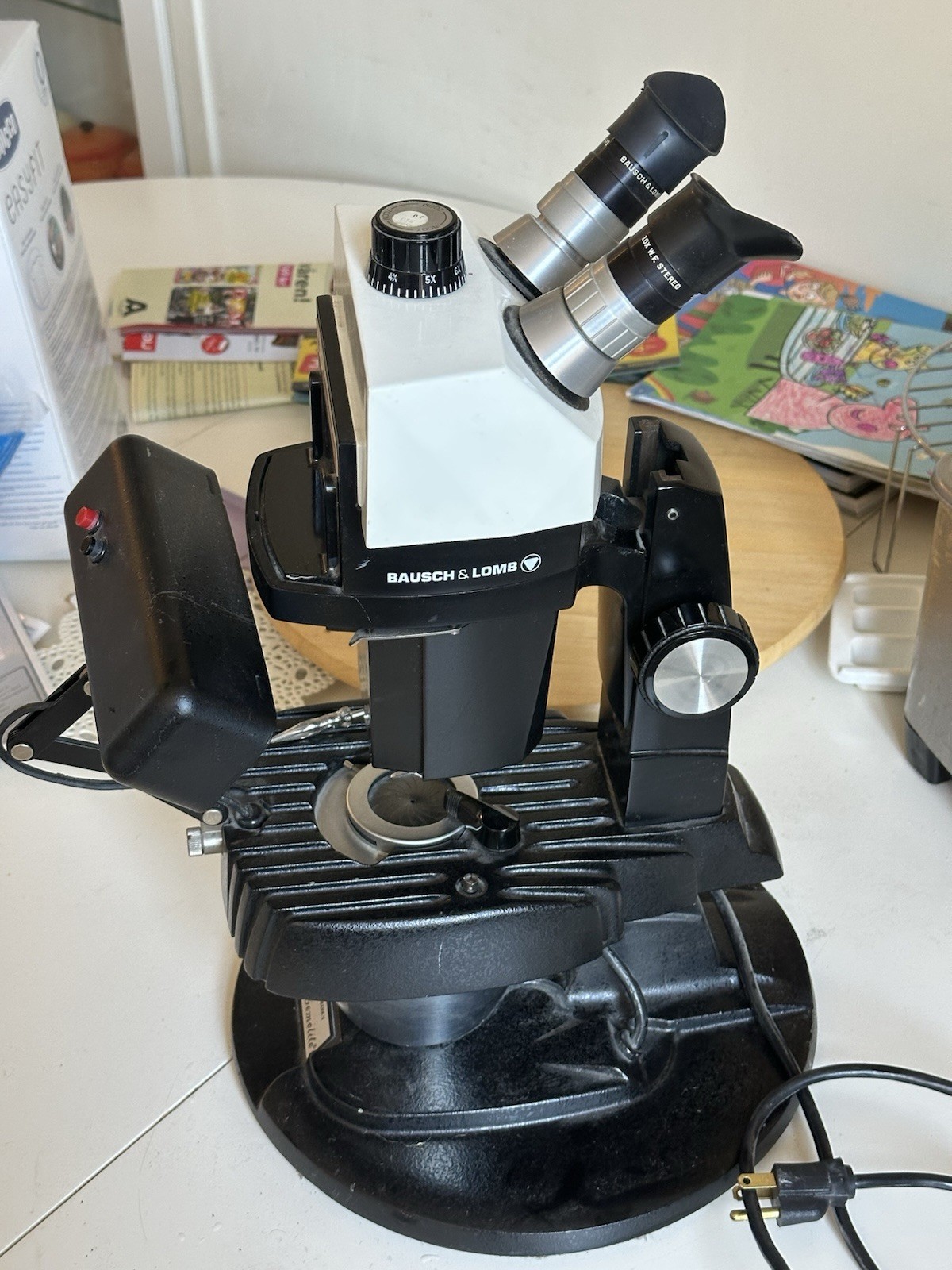 Gem Instruments Gemolite Mark V Microscope with B&L Optics – Stereo Zoom 7