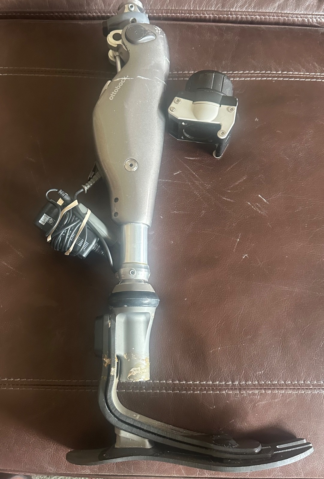 Ottobock C-Leg with (Model 3C98-3) Right Lrg