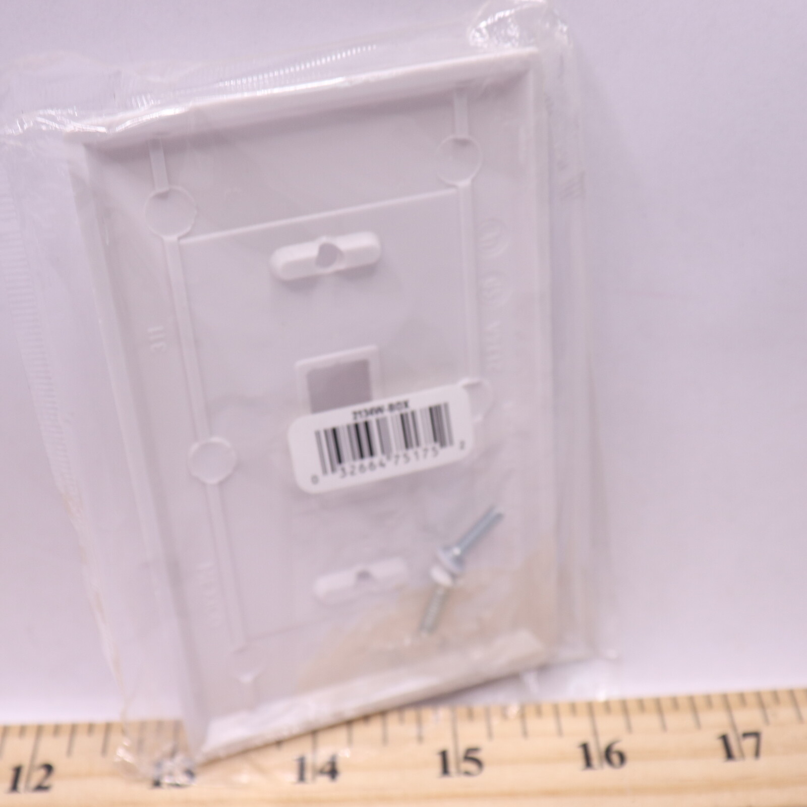 Switch Plate 1 Gang White 2134W-BOX