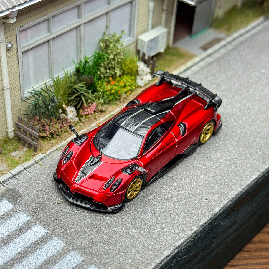 CM Model 1/64 Scale Red Imola Racing Sports Diecast Alloy Model Car Gifts Toy