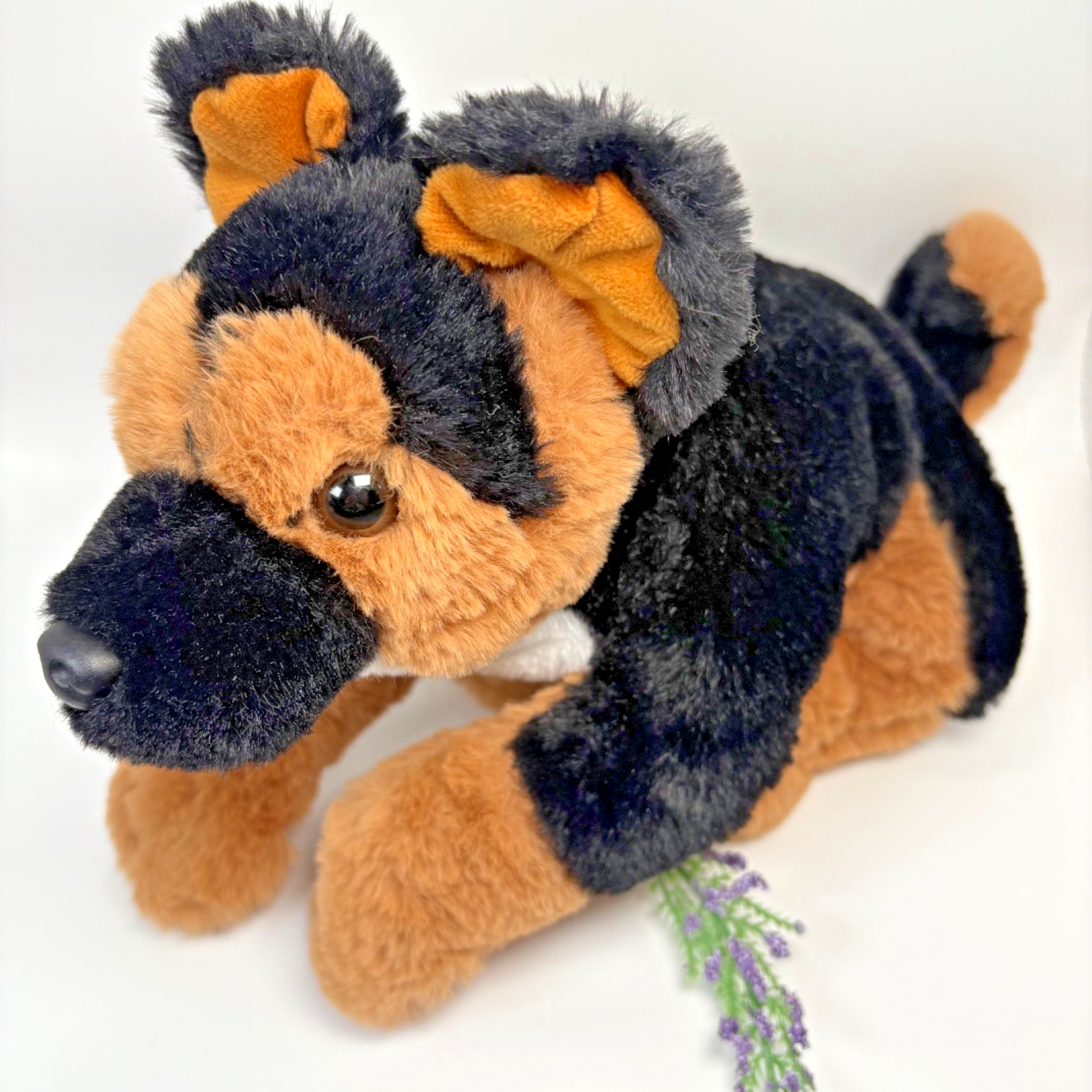 FAO Schwarz Realistic German Shepard Plush 13” Stuffed Animal Stuffy Soft Dog