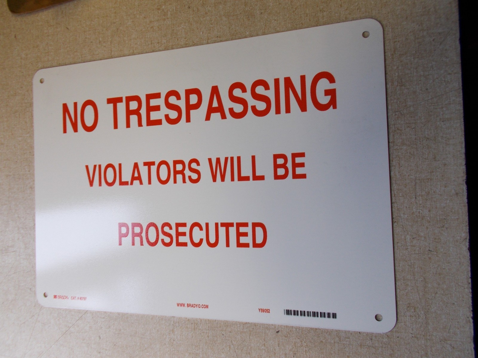 NEW Brady 40797 "No Trespassing" Safety Sign 14" x 10"  *FREE SHIPPING*
