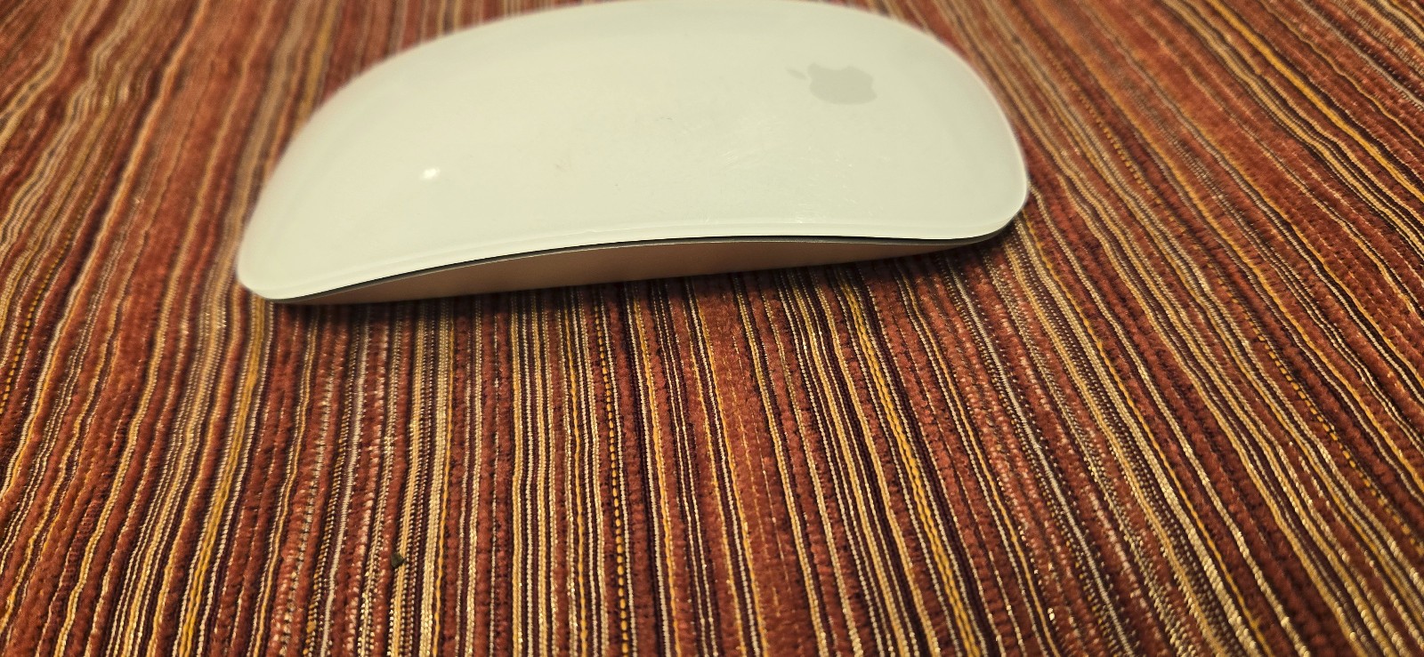 Apple Magic Mouse 2 Wireless Bluetooth Rechargeable Ergonomic White Silver A1657