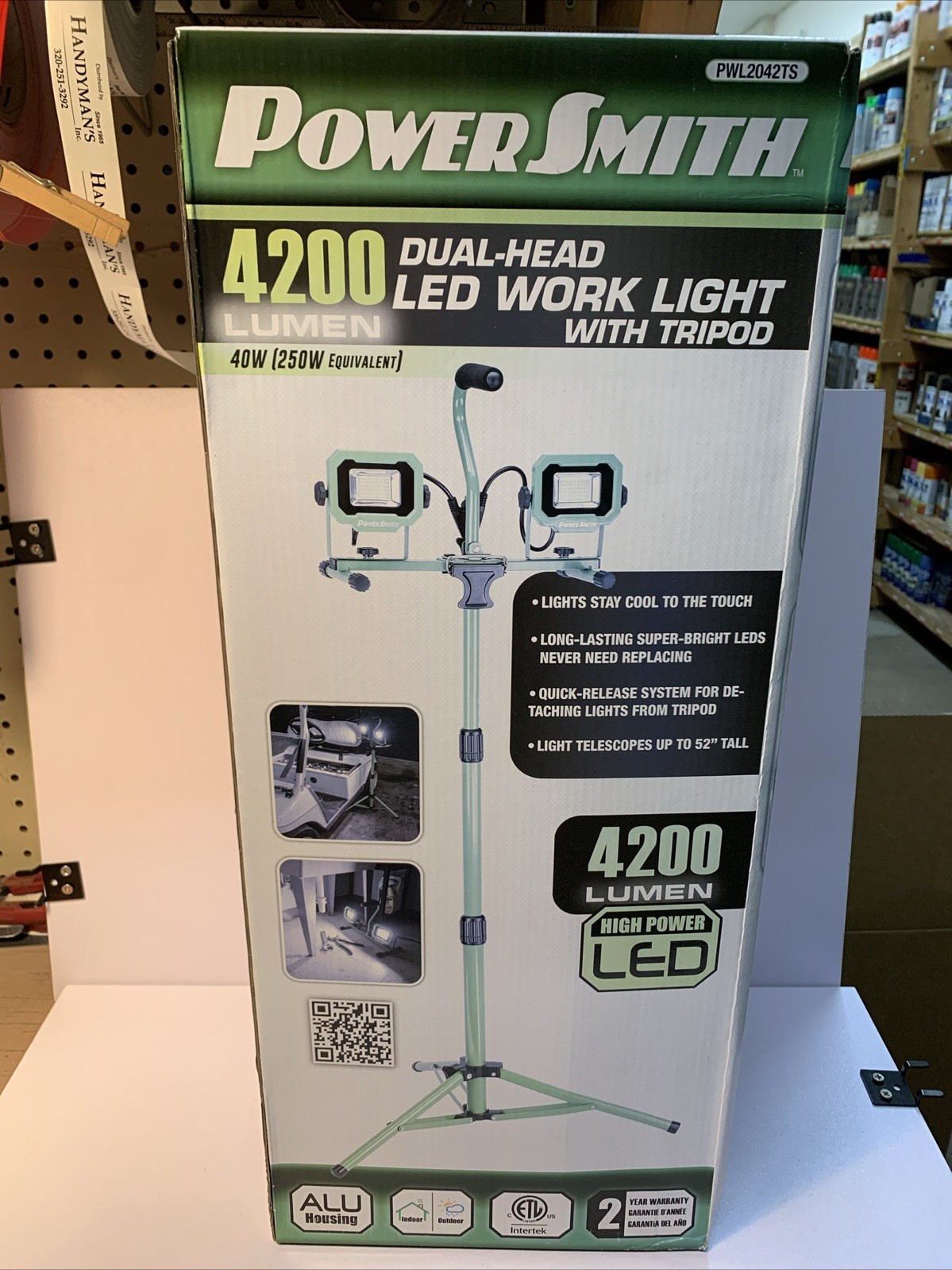 PowerSmith 4200 Lumen Dual-Head Led Work Light With Tripod