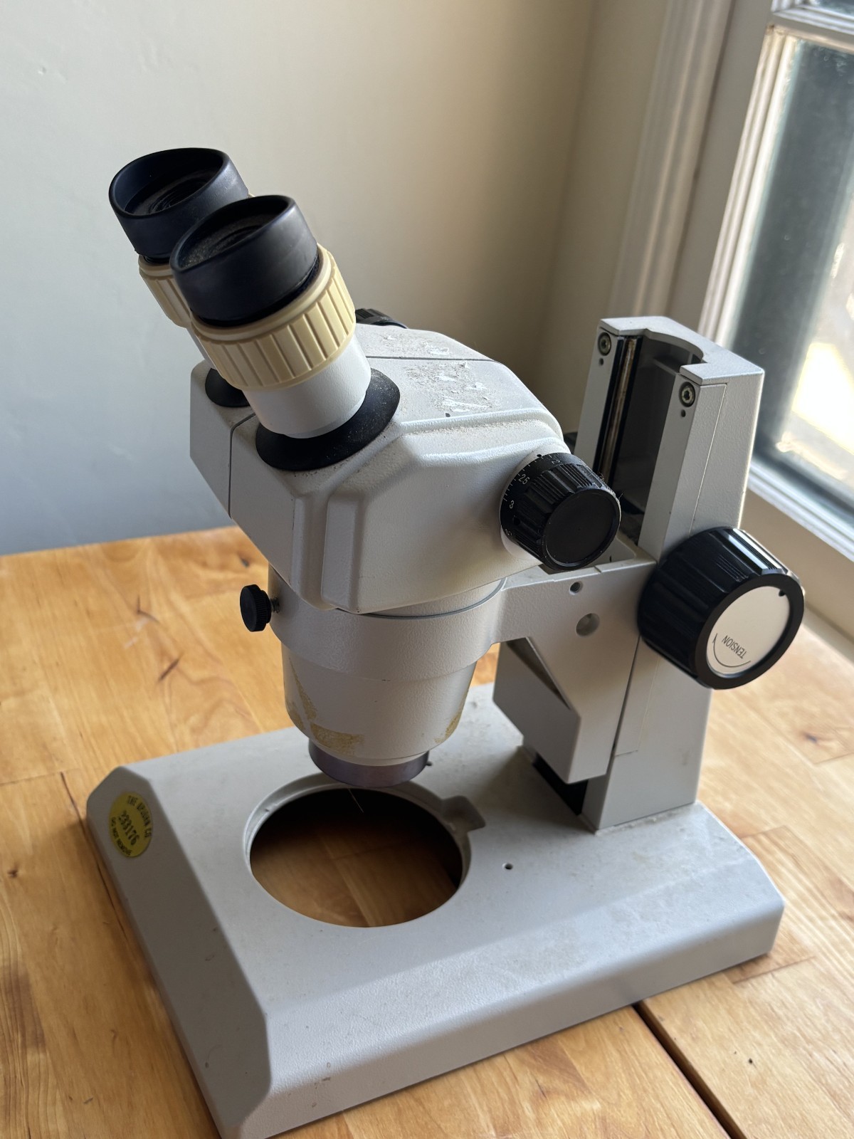 Nikon SMZ-1 Upright Binocular Stereo Microscope 3X Biological Laboratory