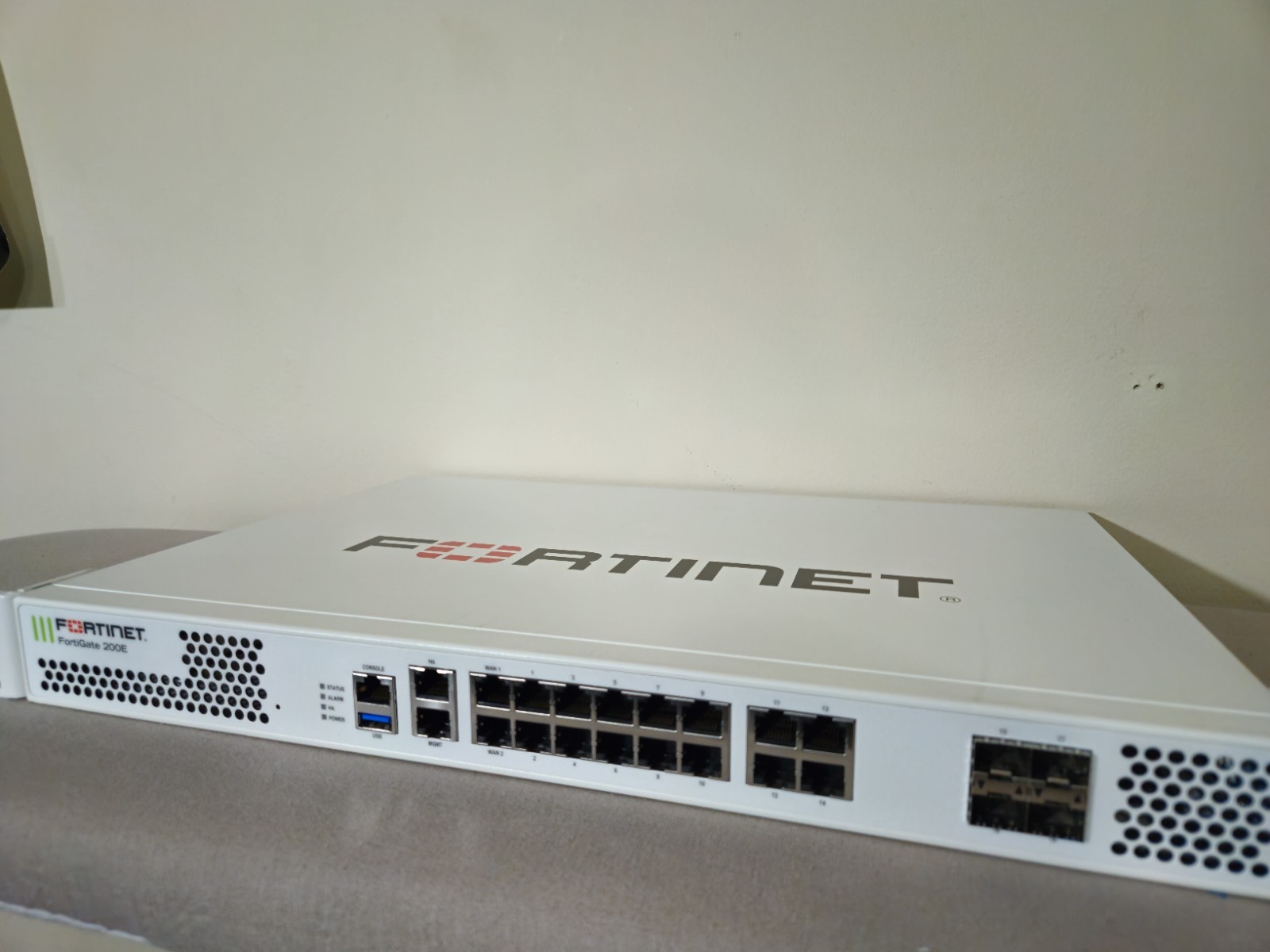 Fortinet FortiGate 200E FG-200E Network Security / Firewall Appliance