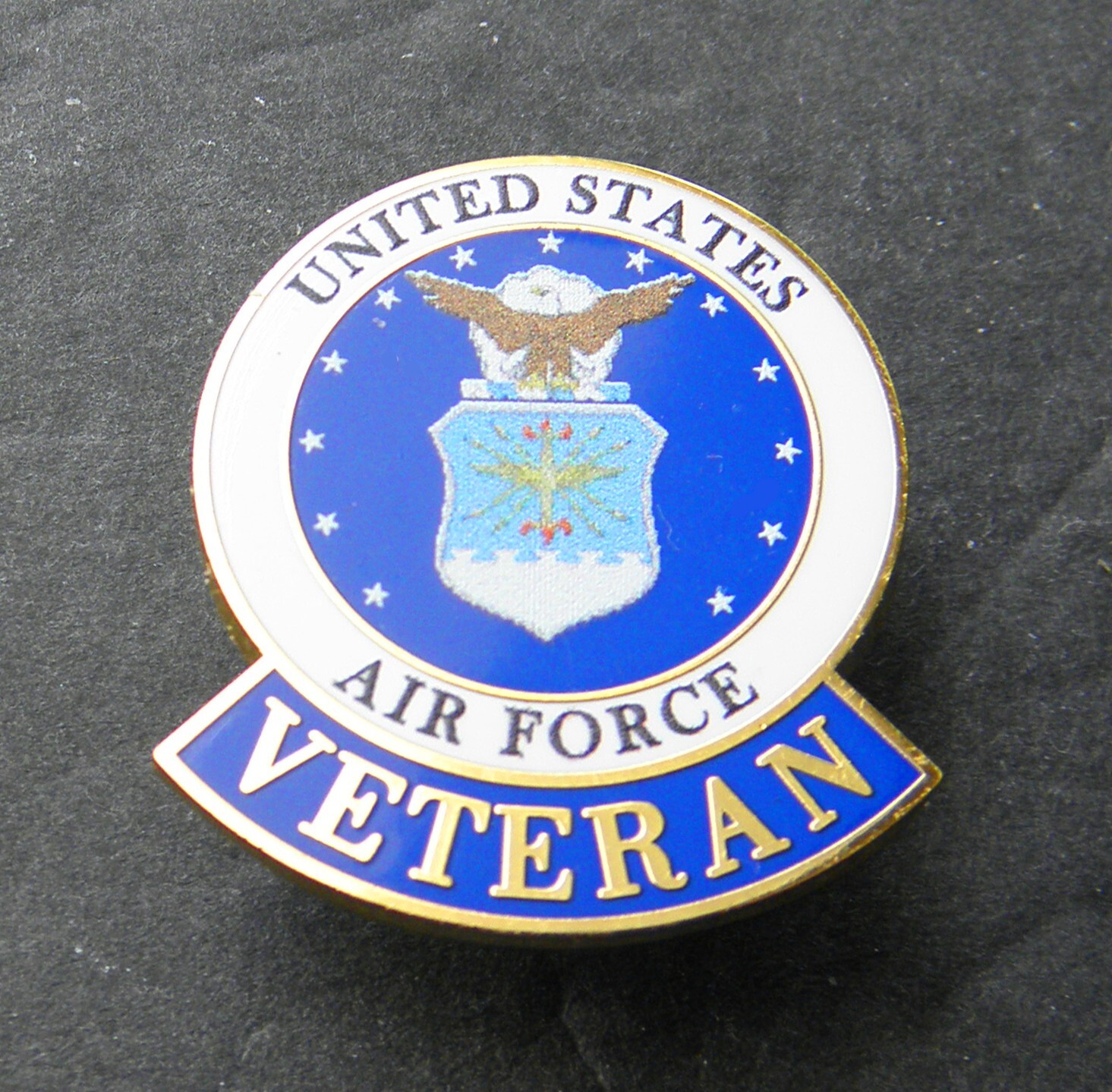 USAF US Air Force Veteran Vet USA Crest Lapel Pin Badge 1.1 inches