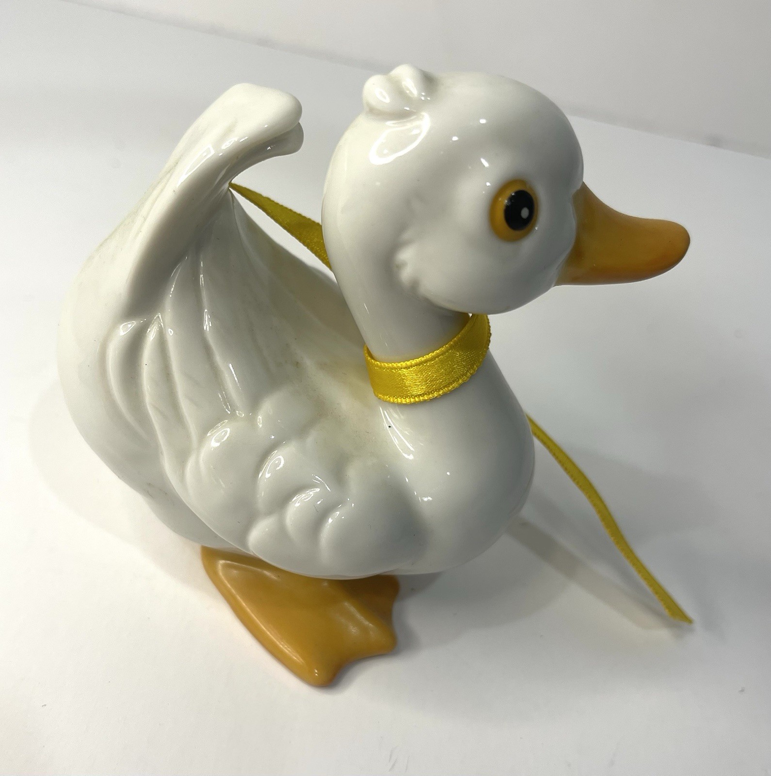 Vtg Ducks-2 Wicker Rattan Basket Wooden Beak 1 HOMCO cottagecore Farmhouse