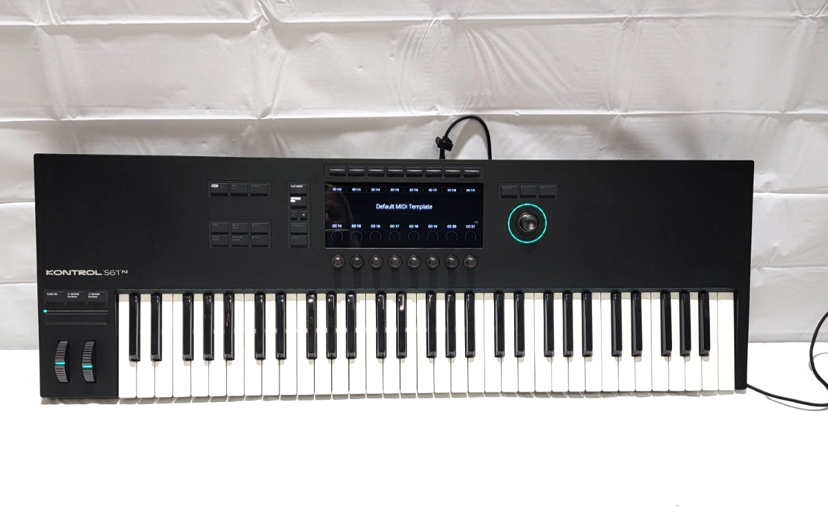 Native Instruments Kontrol S61 MK3 61-Key MIDI Keyboard Controller
