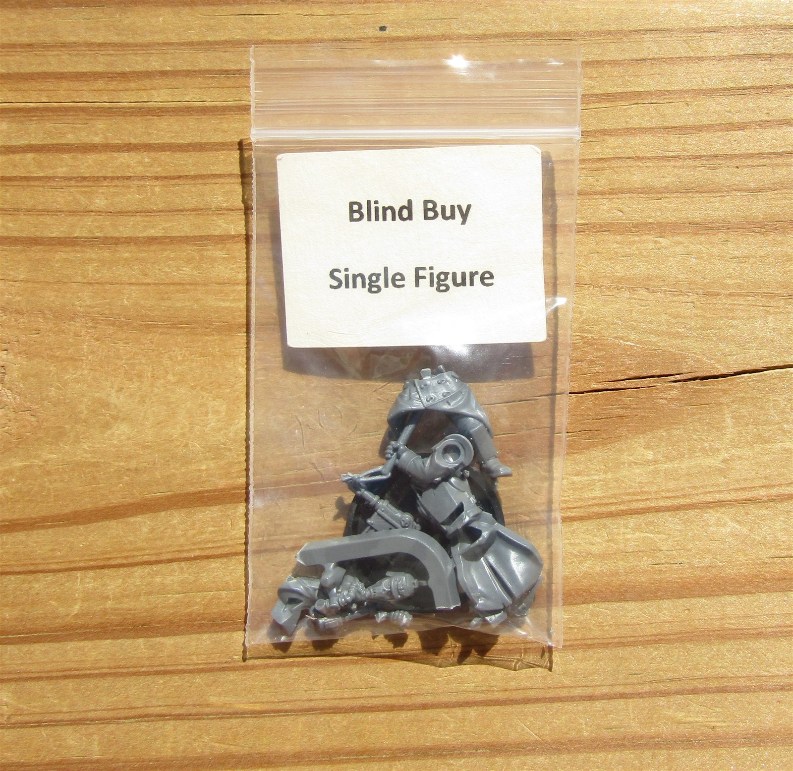 40K AM _Krieg Combat Engineer w/ Autopistol & Trench Club Blind Buy SingleFigure