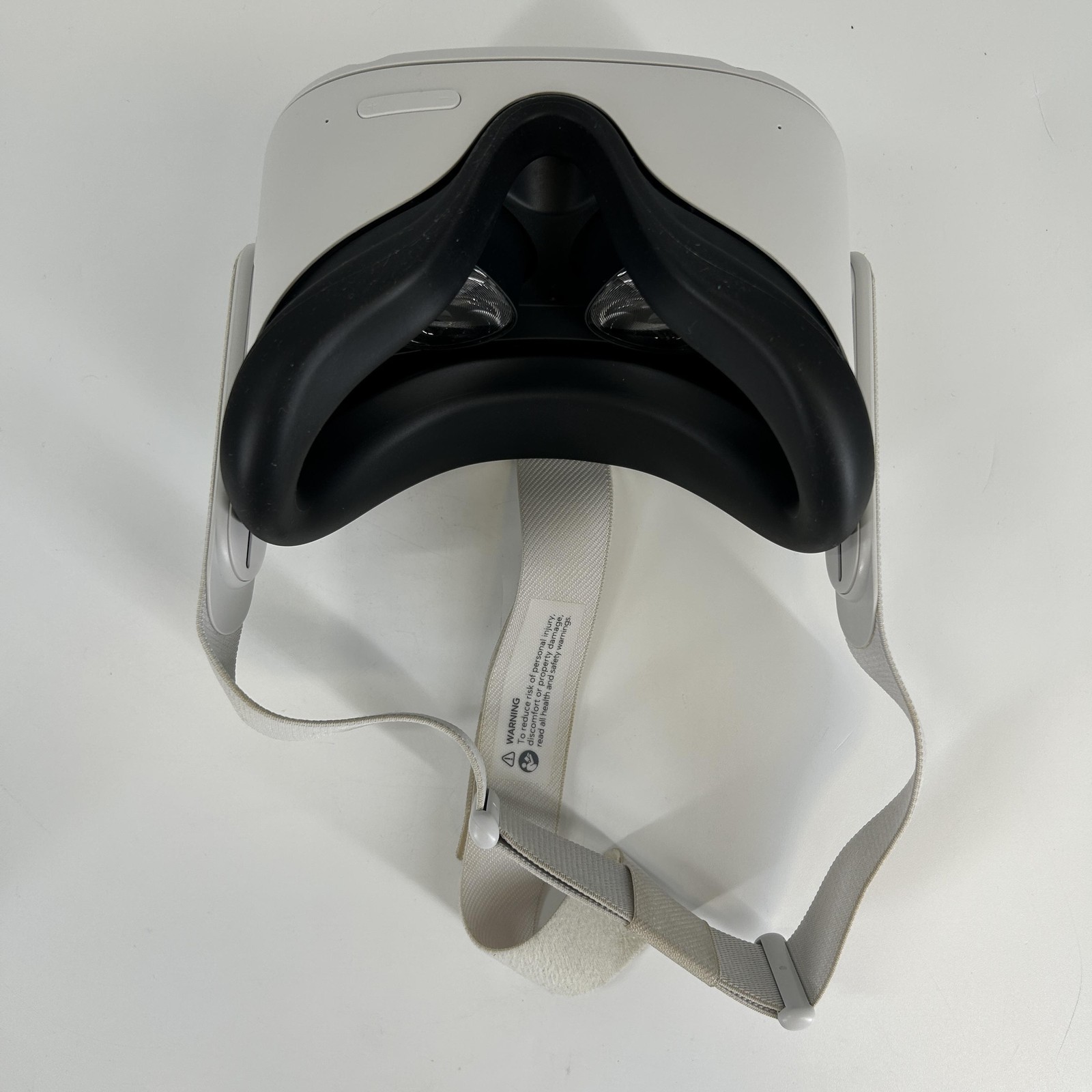Meta Quest 2 VR Headset 256GB w/ Charger/Controllers/Regular Strap - Very Good