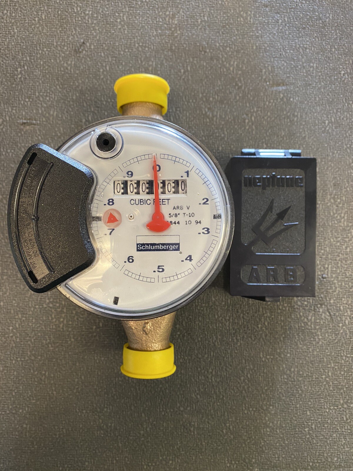 Neptune 5/8x3/4 T-10 Water Meter NSF61 ARB 100 Cubic Feet With Arb Box