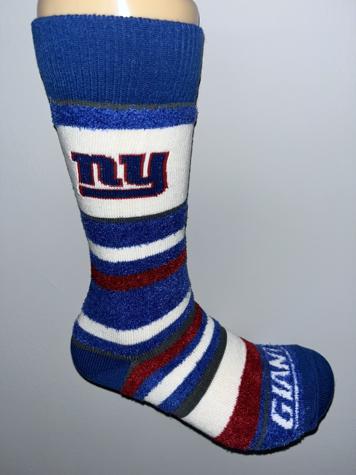 NEW YORK GIANTS NFL FOOTBALL COMFY WOMENS SOFT FUZZY BLEND CREW SOCKS Q