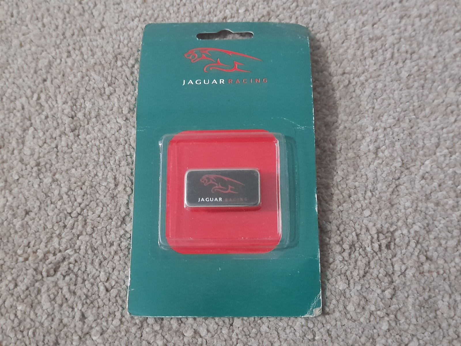 NEW OLD STOCK GENUINE JAGUAR RACING F1 PIN BADGE XJR S E F-TYPE XJ XK XF XE XJS