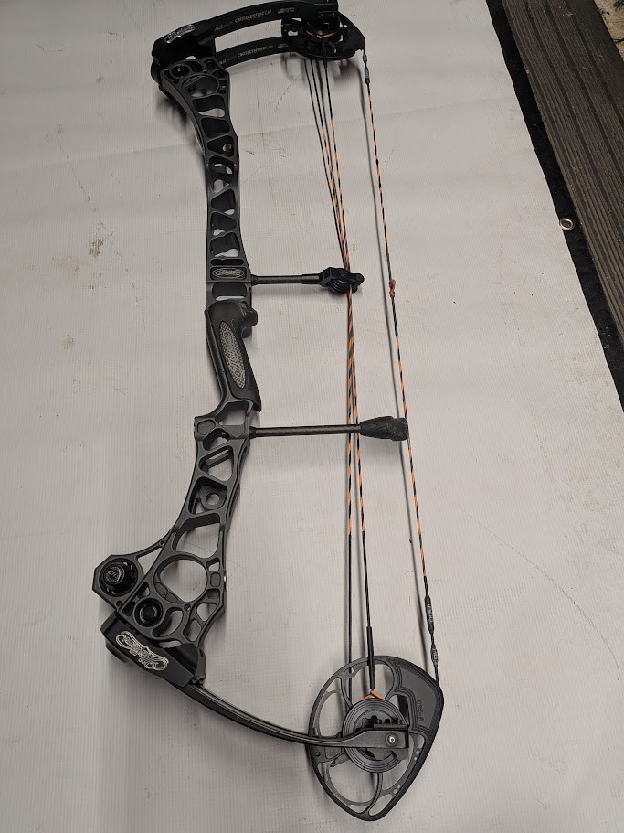 Mathews TRX 34 Target Archery Compound Bow! RH 30" 50-60lb.
