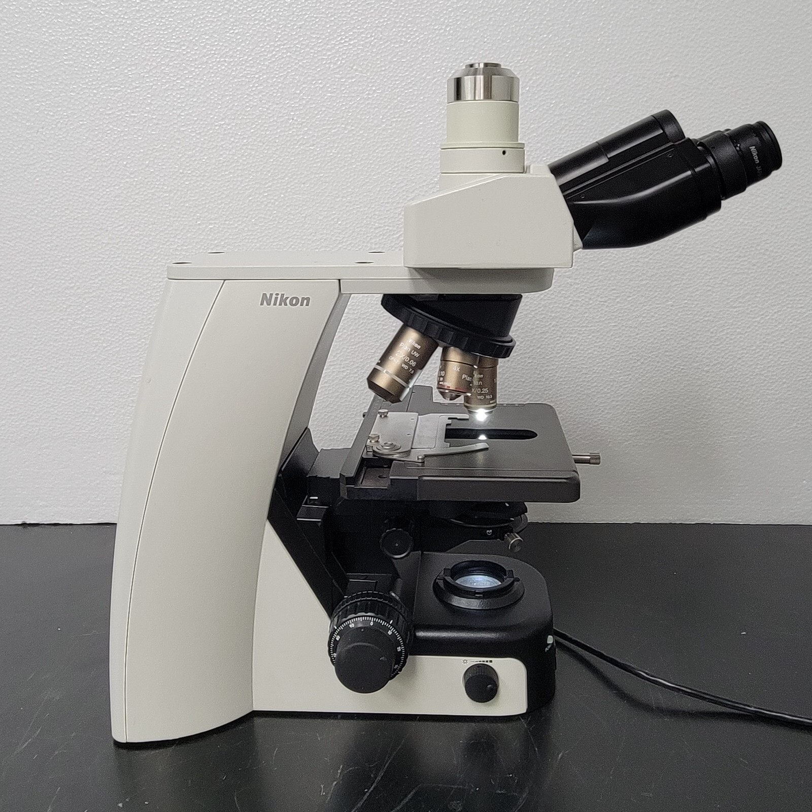 Nikon Microscope Eclipse Ci-L with 2x and Trinocular Head for Pathology
