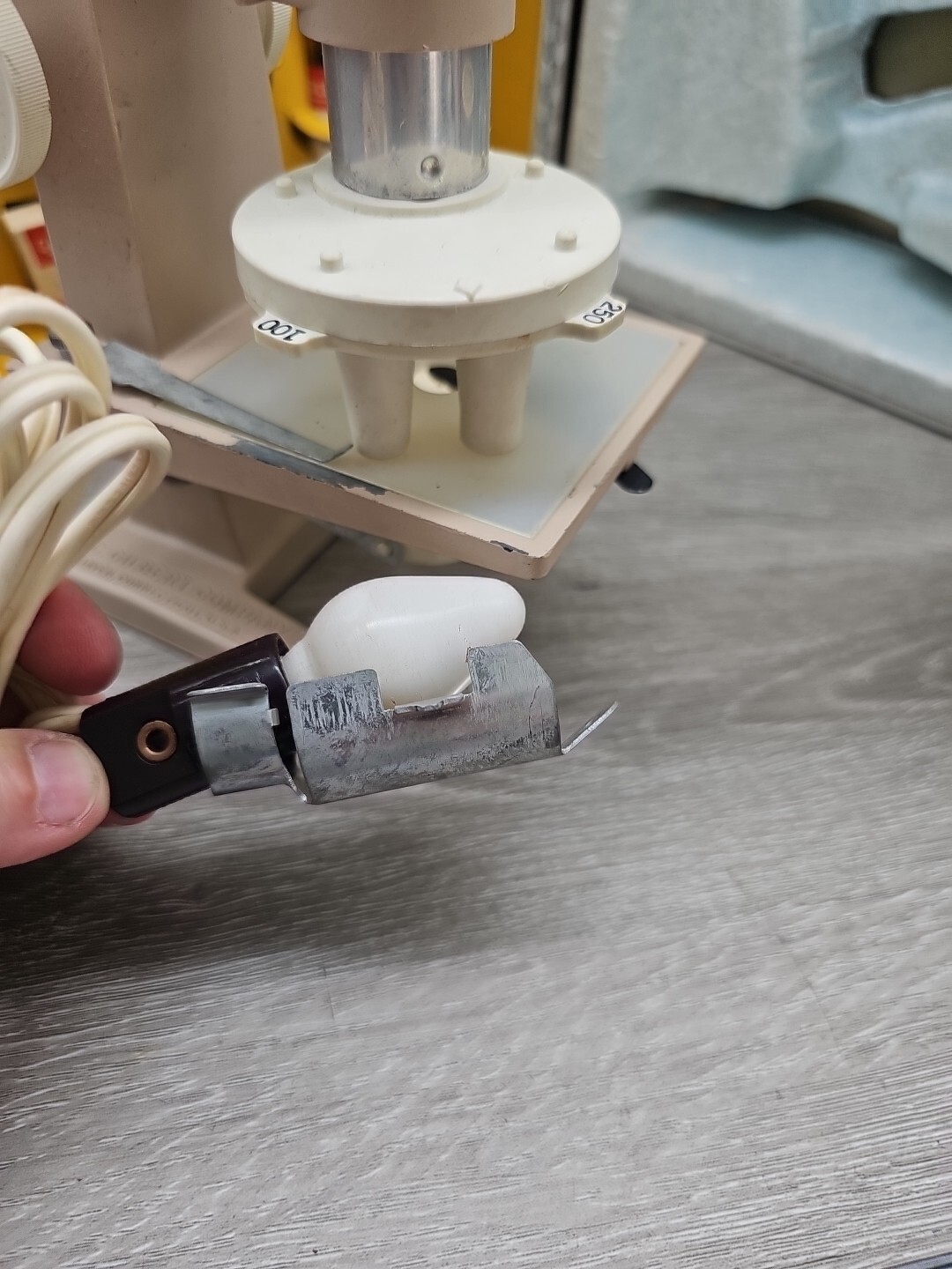 GILBERT Microscope & Lab Set in metal case incomplete
