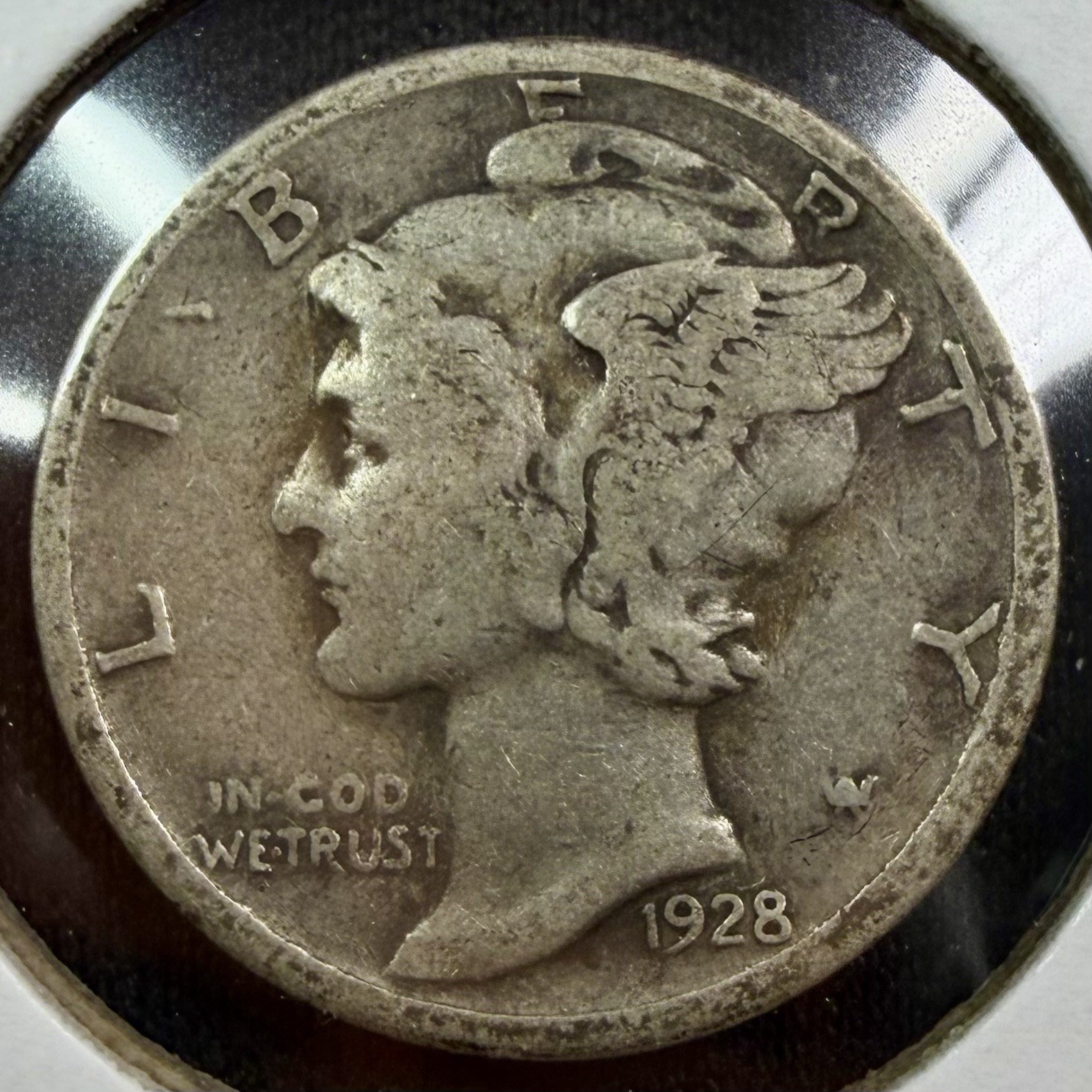 1928 S Mercury Dime - Nice Original Coin - Great Eye Appeal - Free Shipping