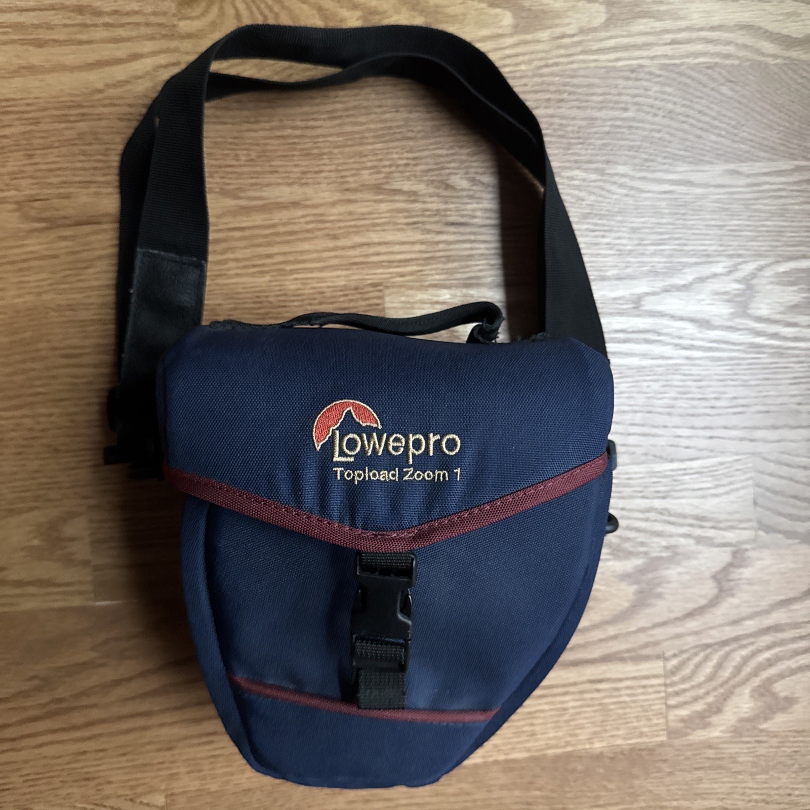 LOWEPRO Topload Zoom 1 Camera/Lens Bag With Shoulder Strap Adjustable Padded