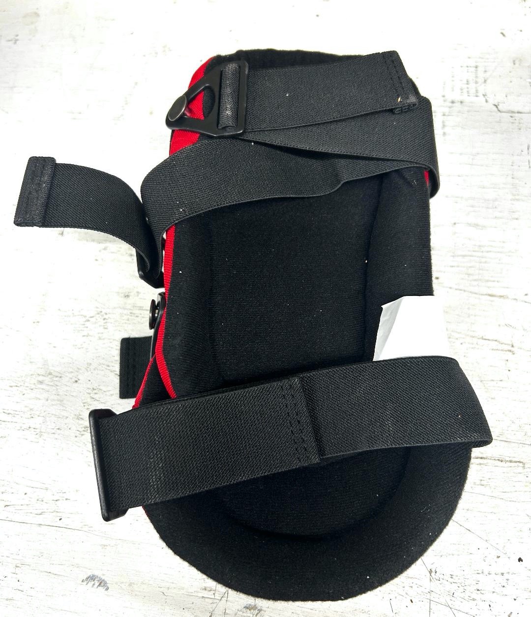 Safe Handler Knee Pads Hook Closer, Black (1 Pair)
