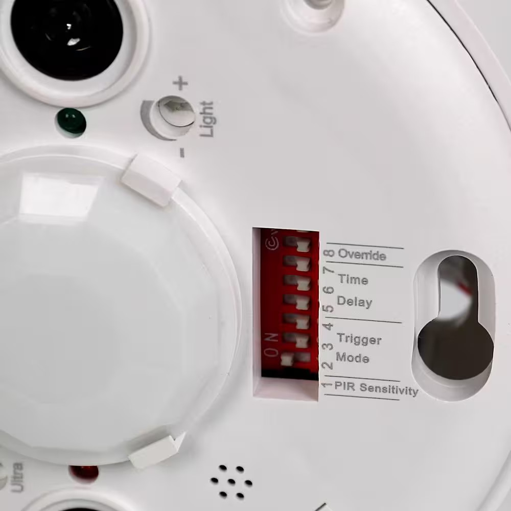 IOS Series 5 a Single Pole Ceiling Mount Occupancy Sensor with 360-Degree Dual T