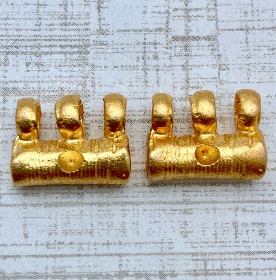 Pair Of Matte Brass 3 Ring Plated Pendants With Spot For Rhinestone (MP104)