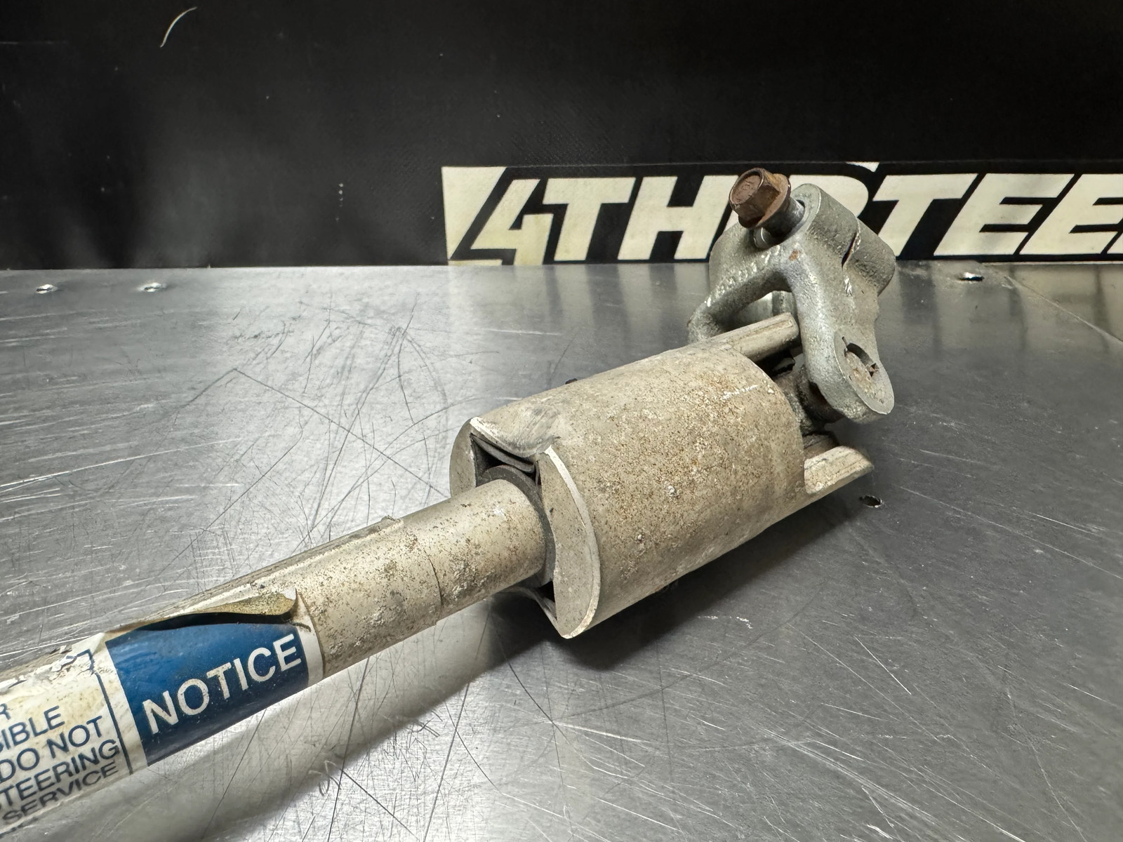 97-04 C5 CORVETTE STEERING SHAFT OEM #N188