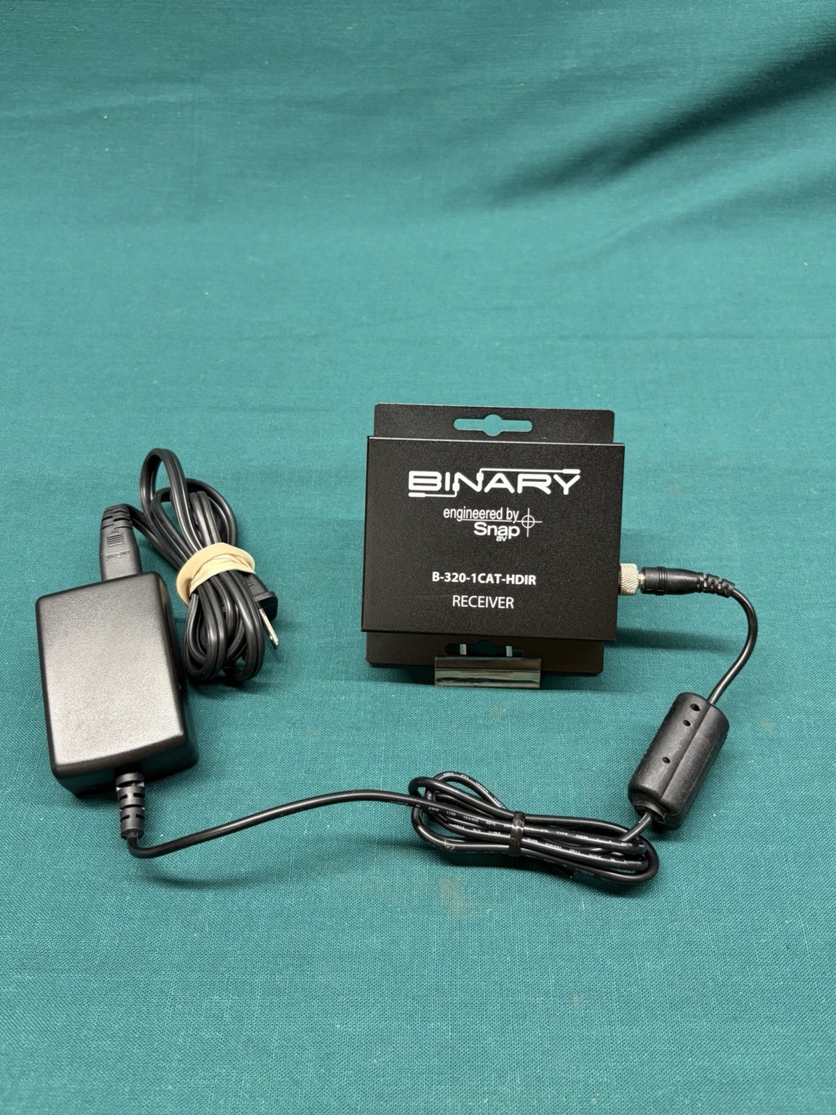 Binary B-320-1CAT-HDIR Long Range HDMI Transmitter & Receiver w/ Power Cords