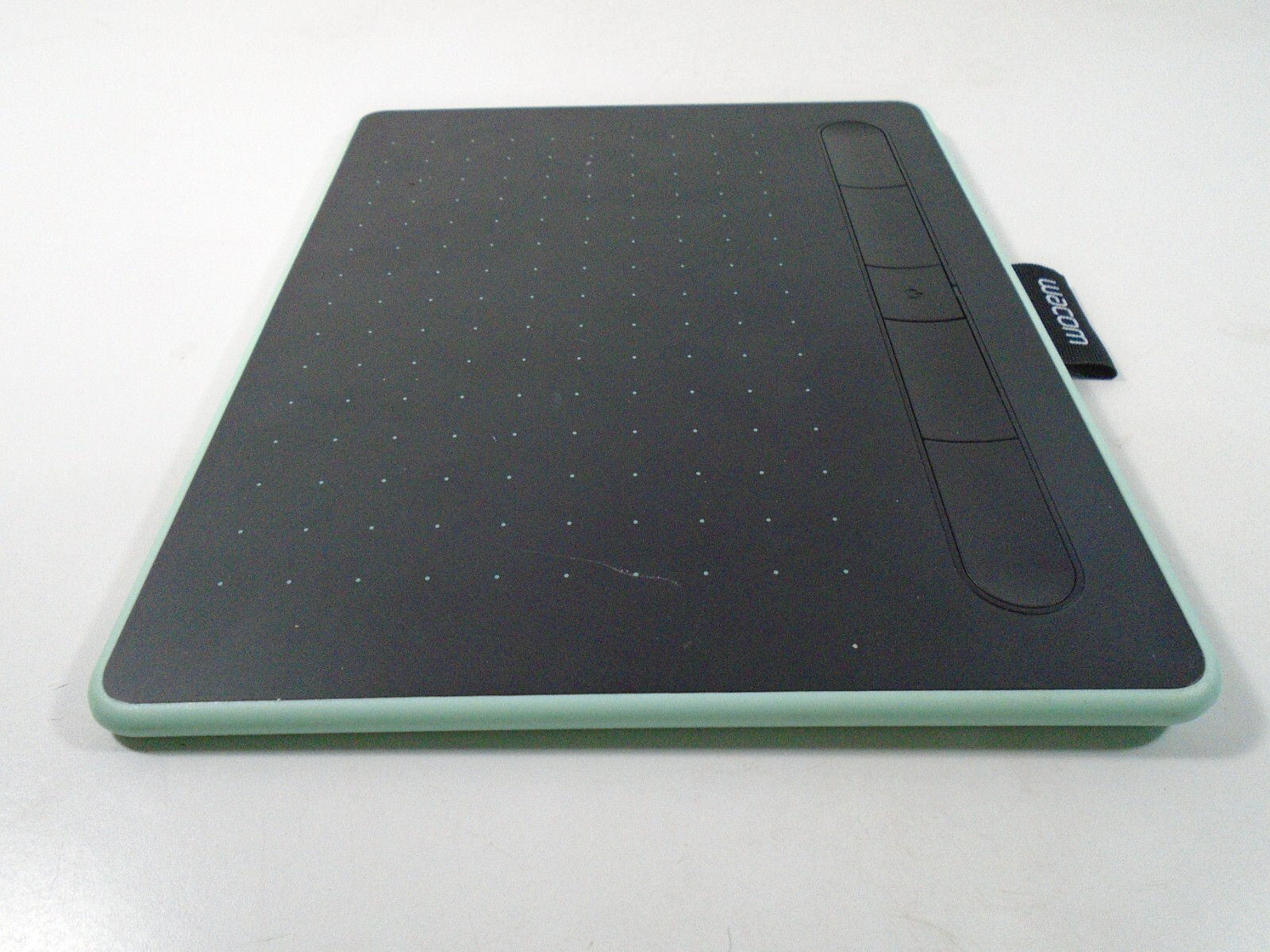 WACOM INTUOS WIRELESS DRAWING GRAPHICS TABLET (NO ACCESSORIES)