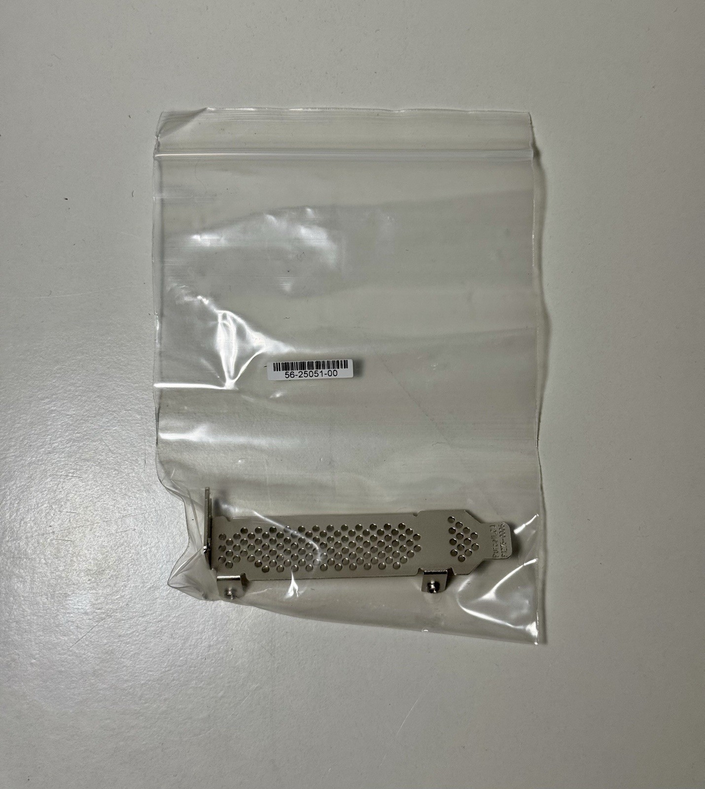Broadcom LSI 25376-01 Storage Adapter Network Card with Accessories