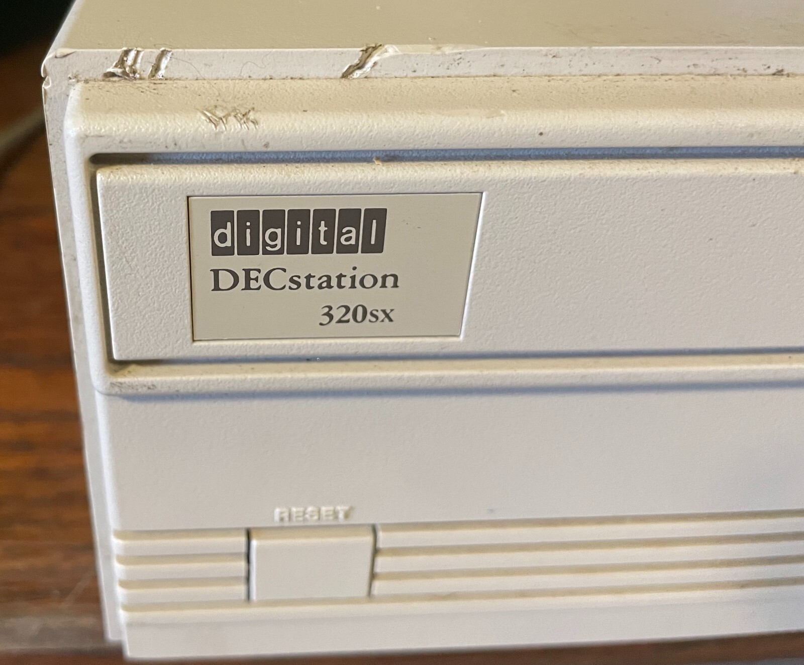Vintage DEC Digital Equipment Corp. DECstation 320SX Computer, PC443-A2