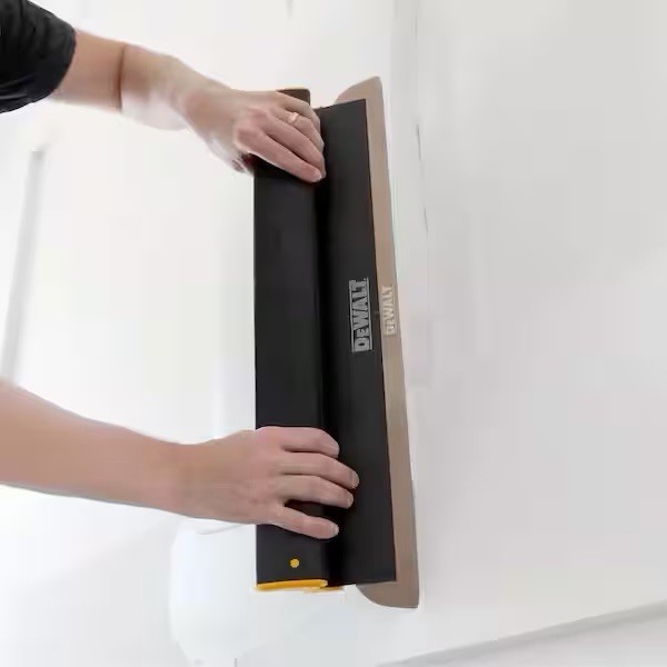 10 in., 16 in., 24 in., 32 in. Skimming Blades with Aluminum Housing and 9 in.