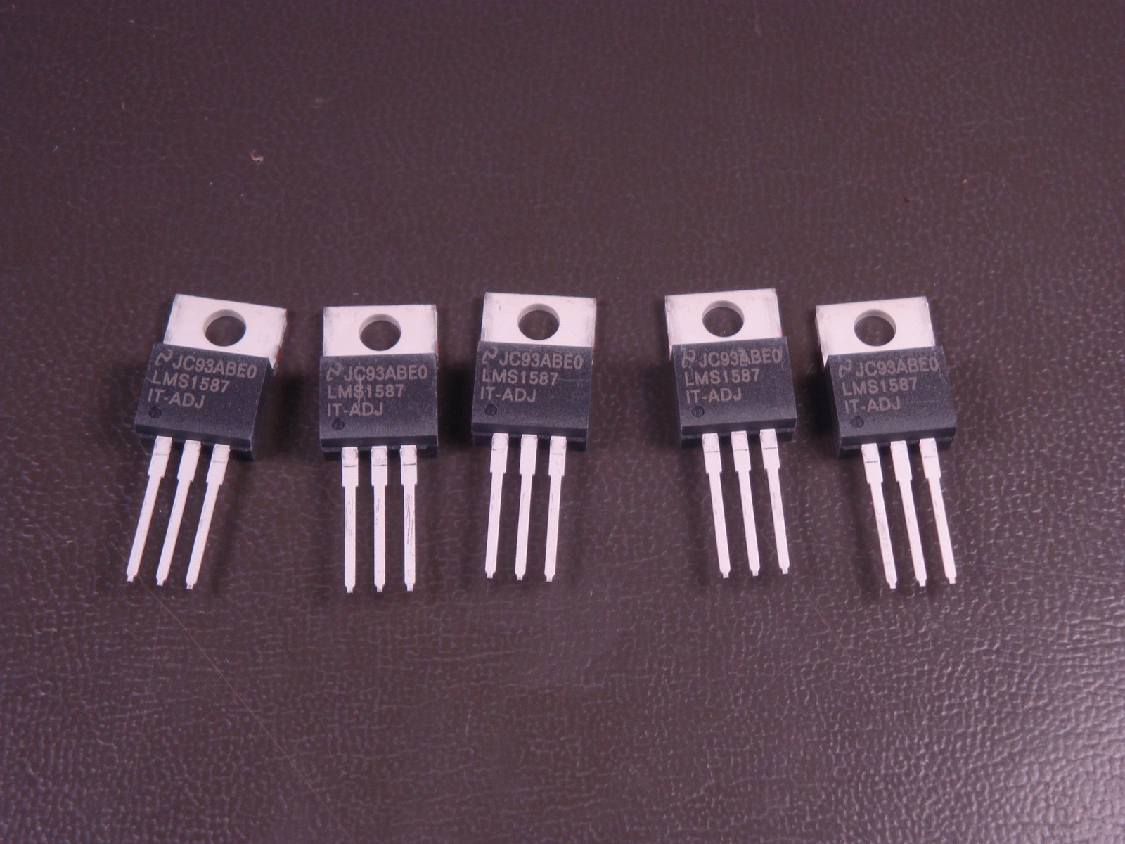 Lot of 5 LMS1587IT-ADJ National Semi LDO Fast Response Regulator 3A 3 Pin TO-220