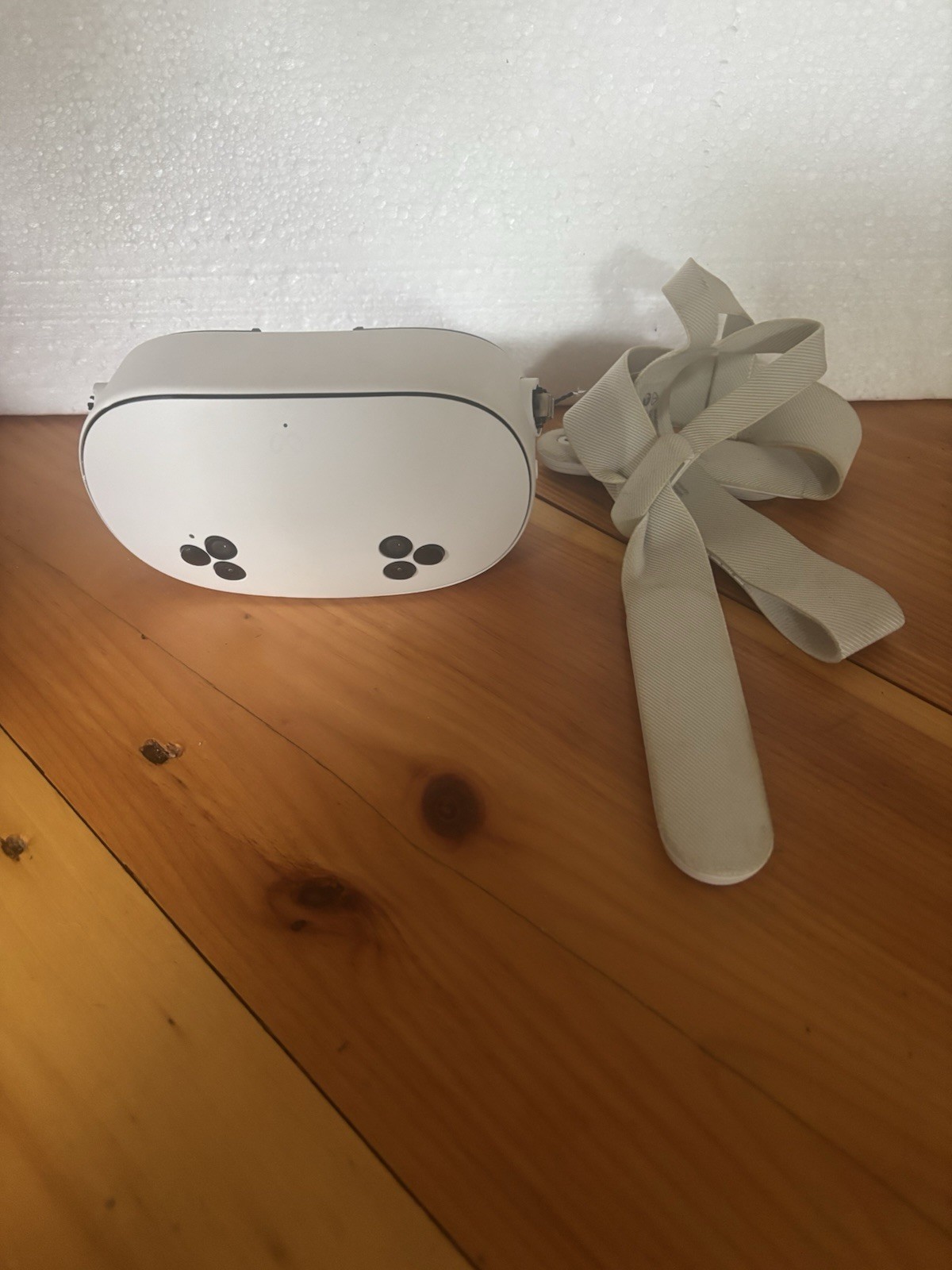 Meta Quest 3S VR Headset For Parts or Repair Only Broken Headset + Strap