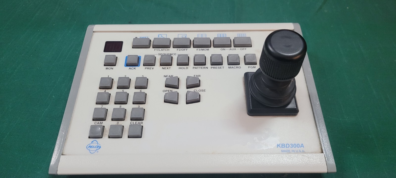Pelco KBD300A Joystick Keyboard Controller
