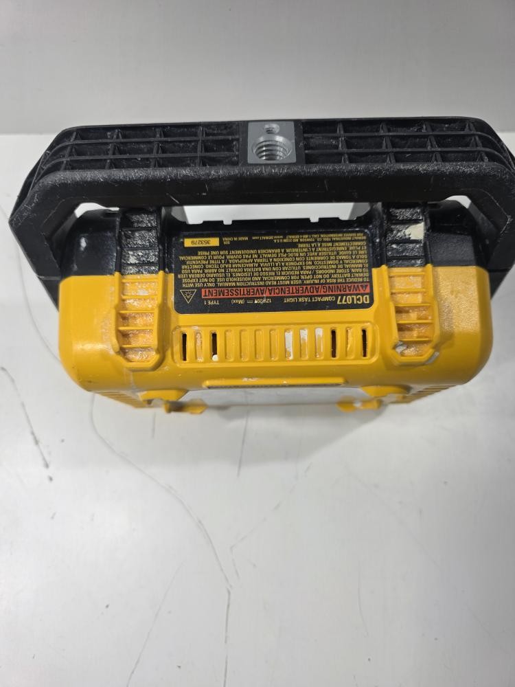 DEWALT DCL077 (P13021937)
