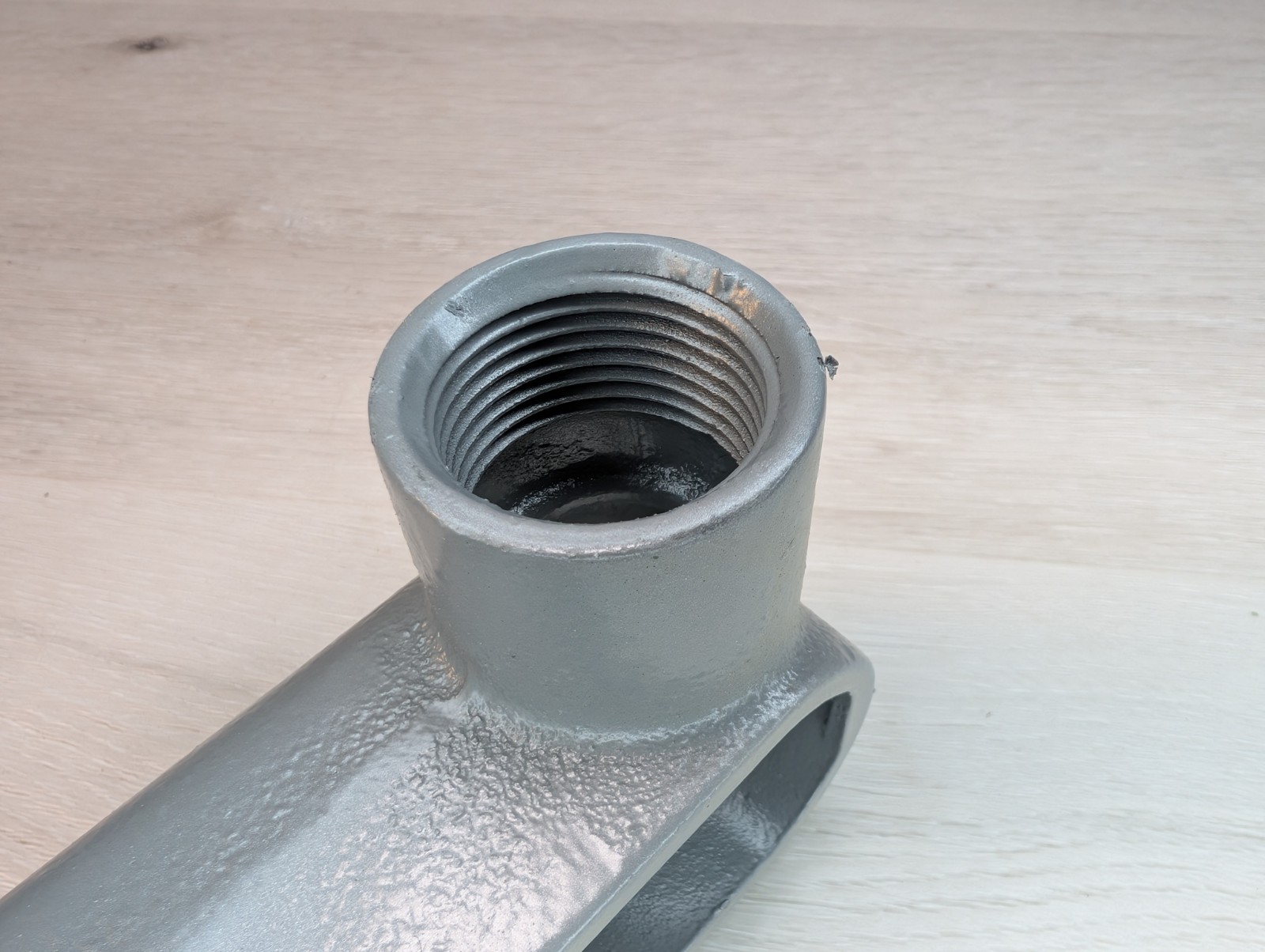 NEW! Killark LR37 Rain Tight Duraloy 1" Conduit Body Iron